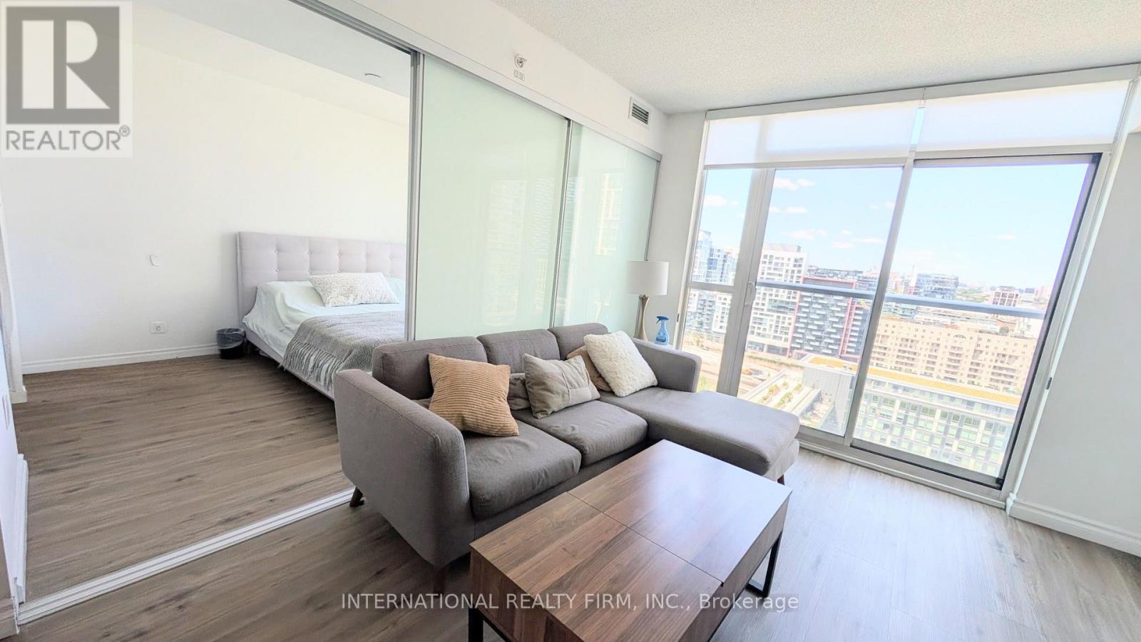 2110 - 85 Queens Wharf Road, Toronto, Ontario  M5V 0J9 - Photo 2 - C13639764