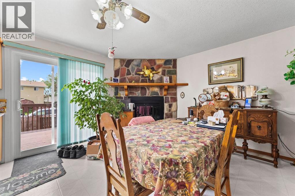6209 34 Avenue, Camrose, Alberta  T4V 3X3 - Photo 8 - A2338558