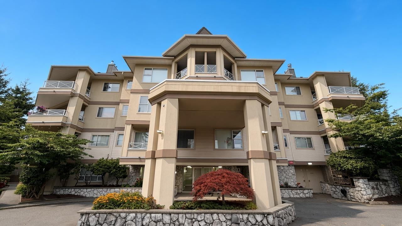 306 20120 56 Avenue, Langley, British Columbia  V3A 3Y4 - Photo 1 - R3157193