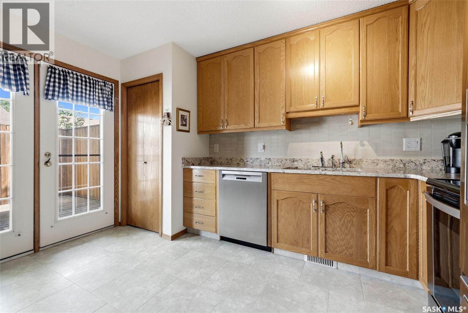 3309 Brookshire Lane, Regina, Saskatchewan  S4V 2R1 - Photo 10 - SK046029