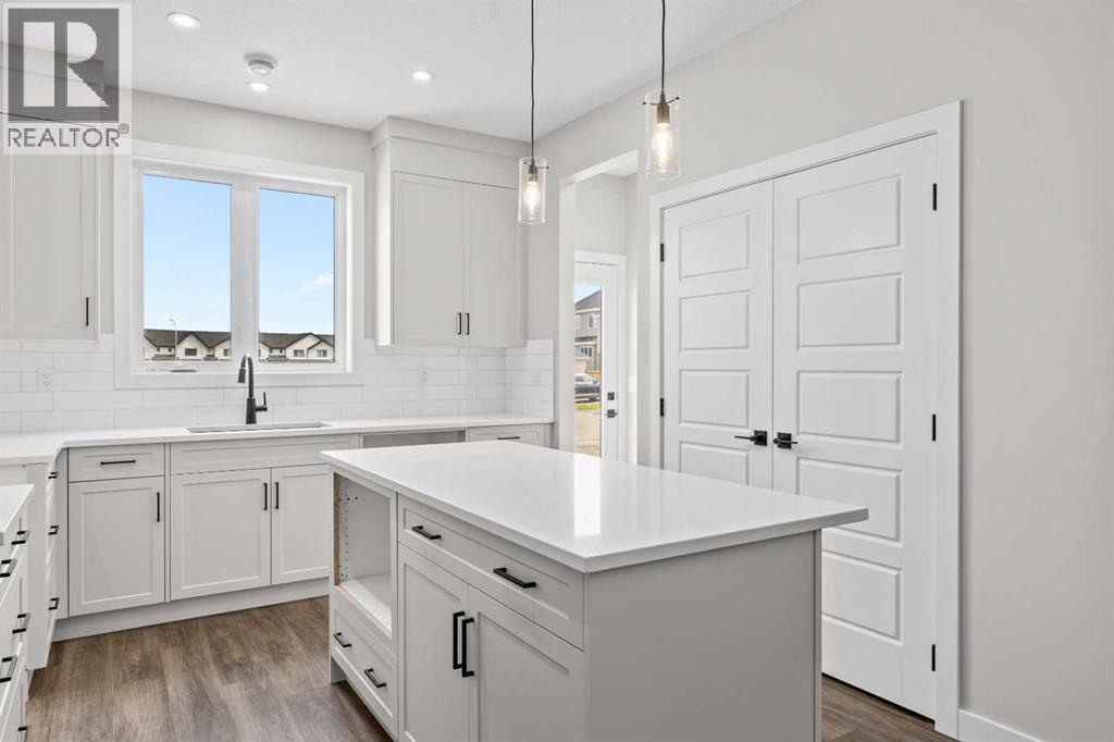 72 Amblefield View NW, Calgary, Alberta  T3P 2L6 - Photo 14 - A2323080