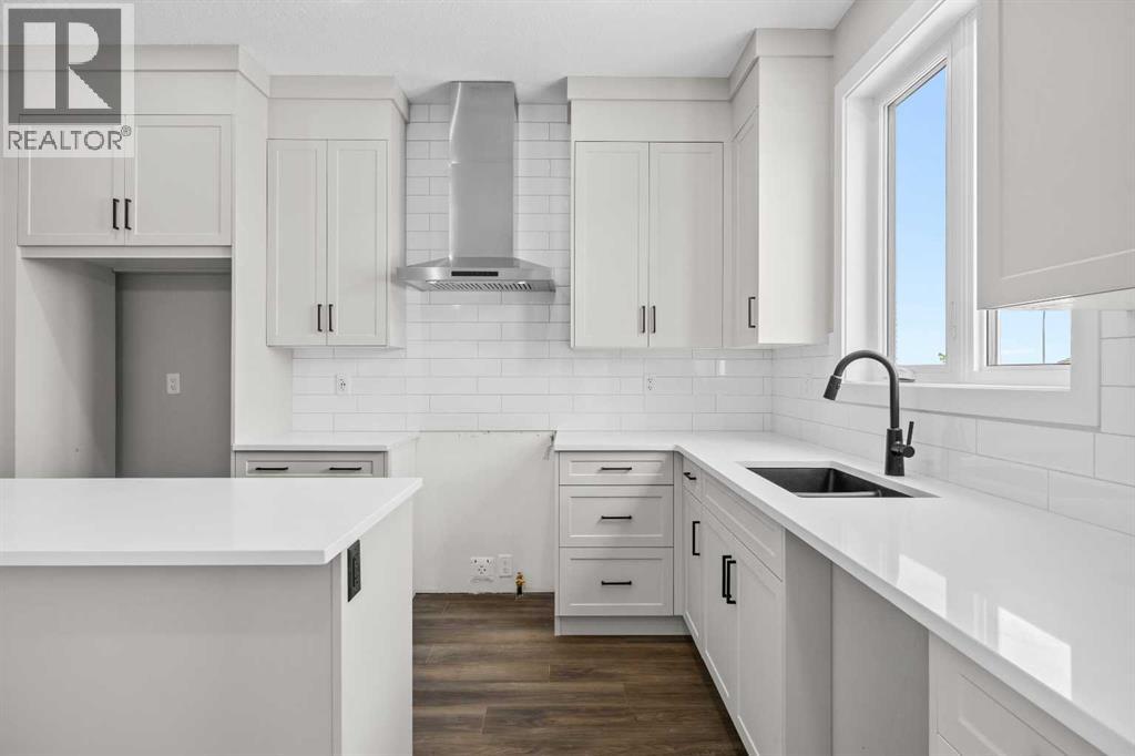 72 Amblefield View NW, Calgary, Alberta  T3P 2L6 - Photo 16 - A2323080