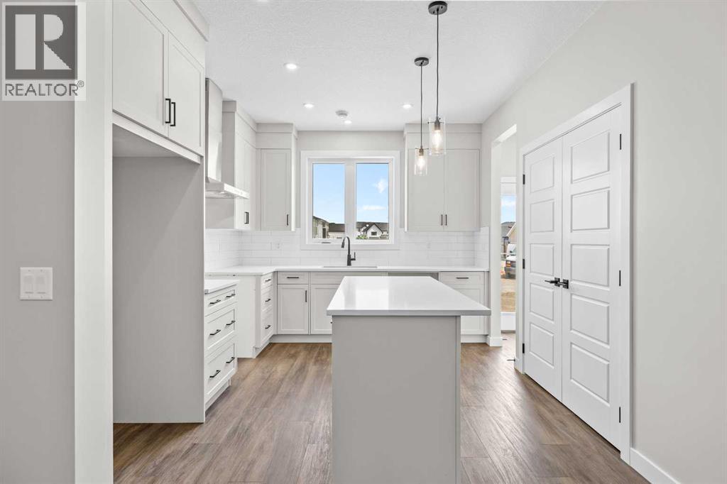 72 Amblefield View NW, Calgary, Alberta  T3P 2L6 - Photo 12 - A2323080