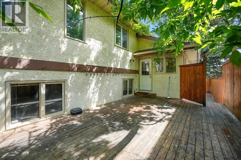 23 Edelweiss Drive NW, Calgary, Alberta  T3A 3R4 - Photo 40 - A2325715