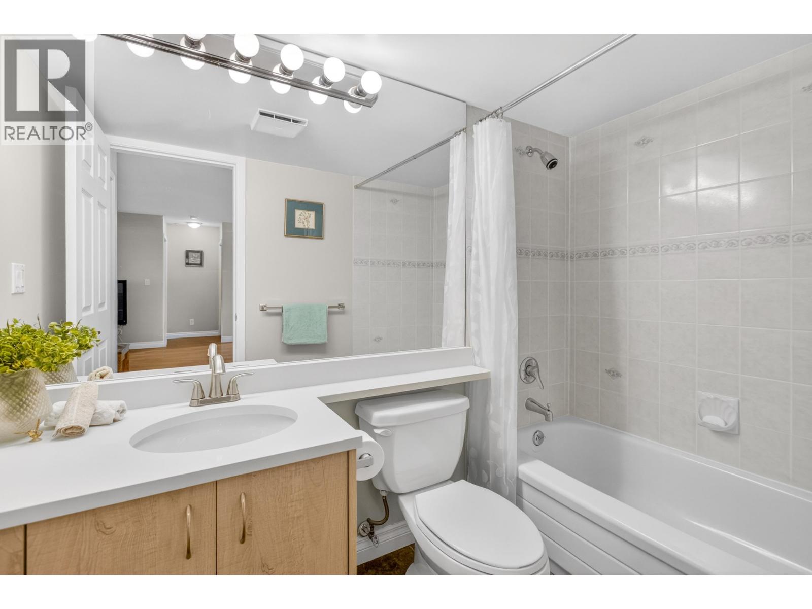 103 11960 Harris Road, Pitt Meadows, British Columbia  V3Y 2R1 - Photo 13 - R3144747