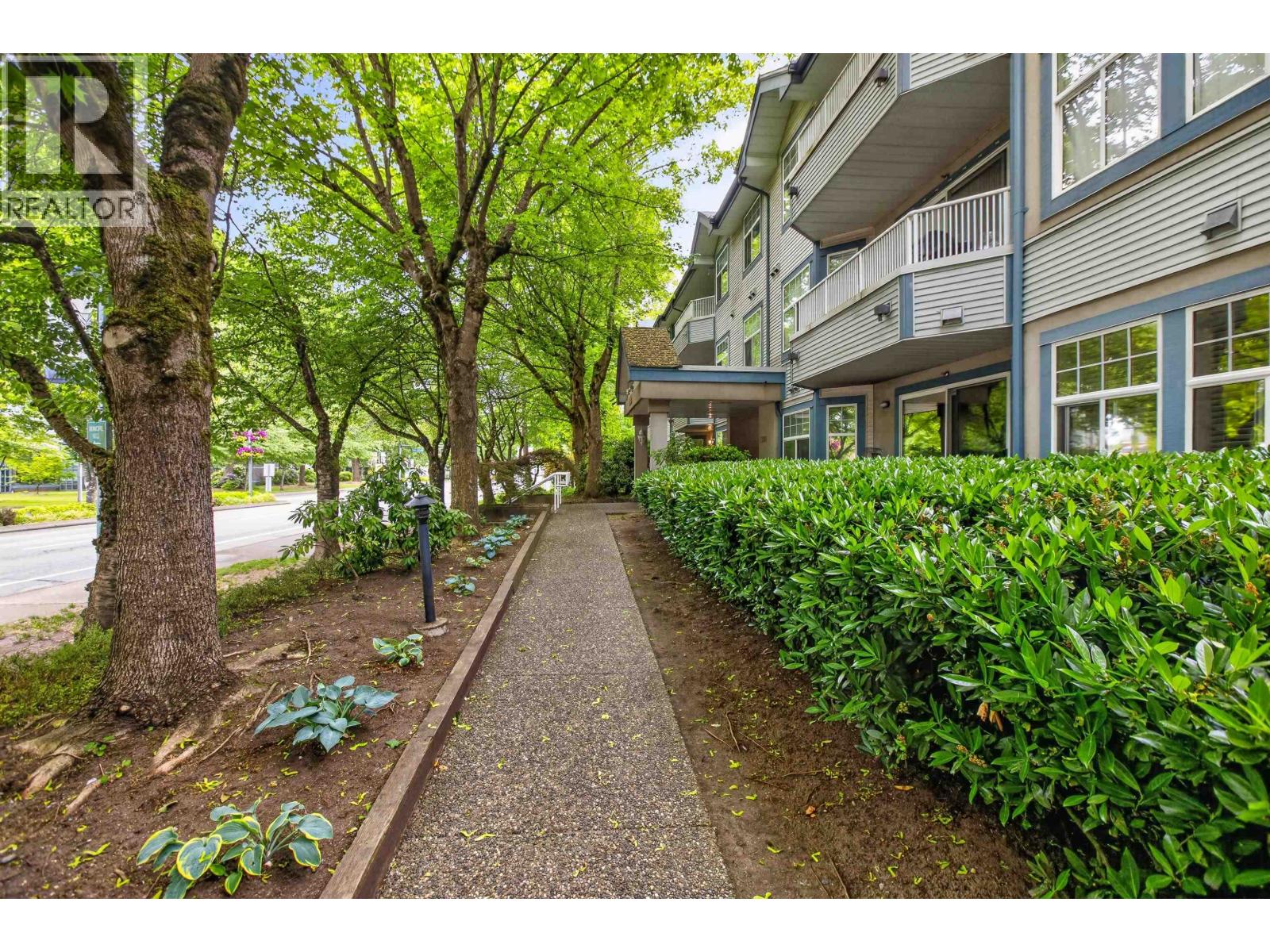 103 11960 Harris Road, Pitt Meadows, British Columbia  V3Y 2R1 - Photo 2 - R3144747