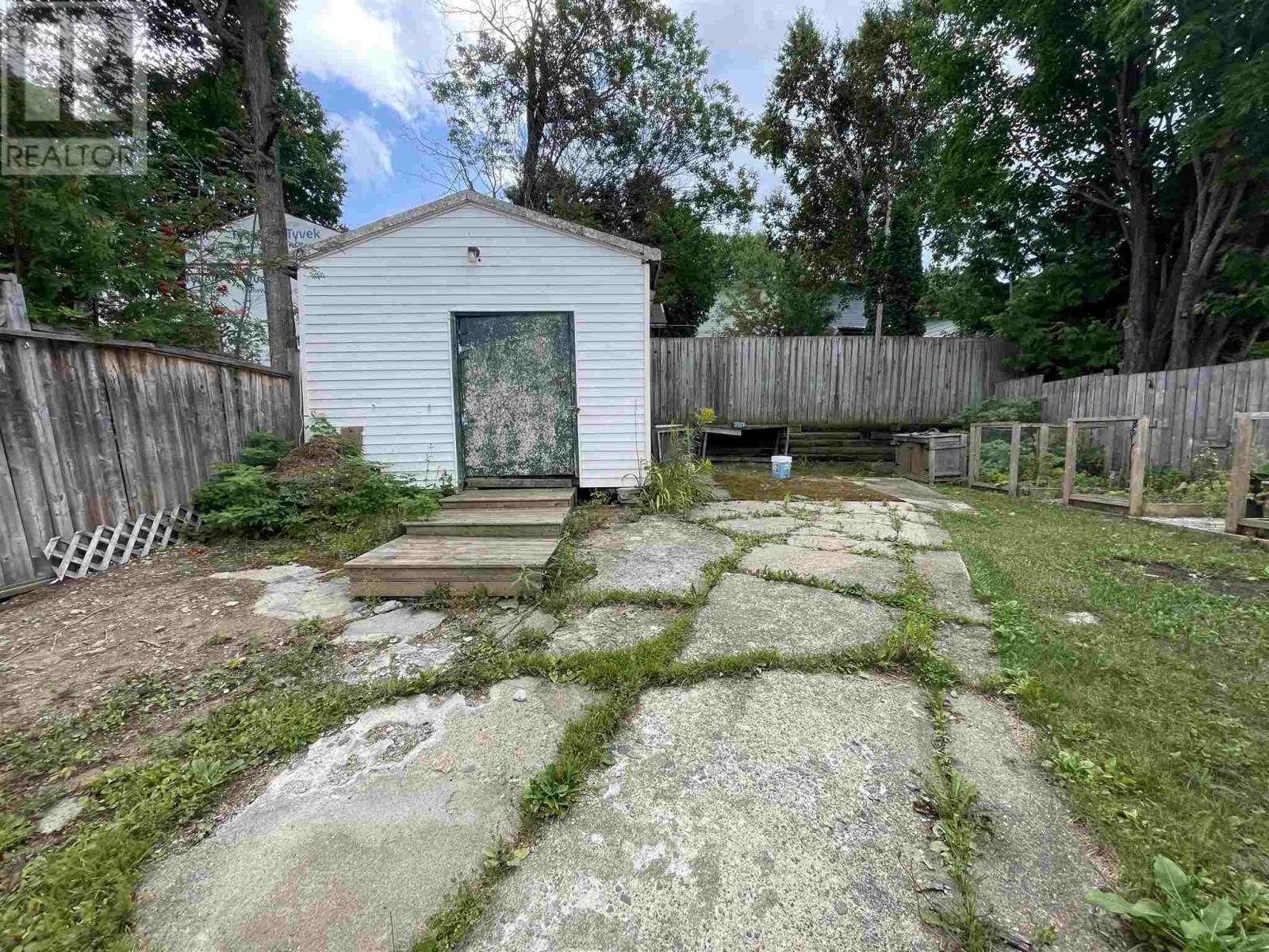 46 Beckett Blvd, Elliot Lake, Ontario  P5A 3P7 - Photo 24 - SM262243