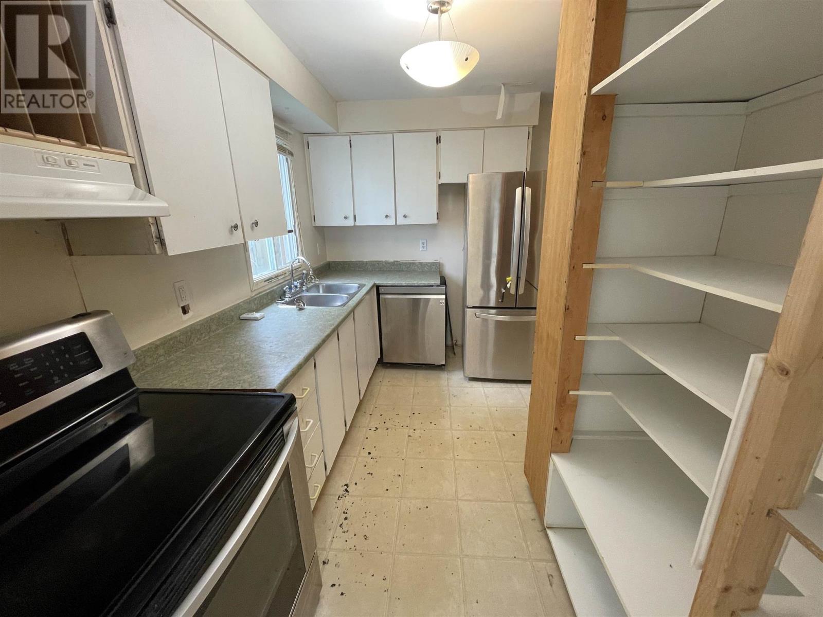 46 Beckett Blvd, Elliot Lake, Ontario  P5A 3P7 - Photo 6 - SM262243