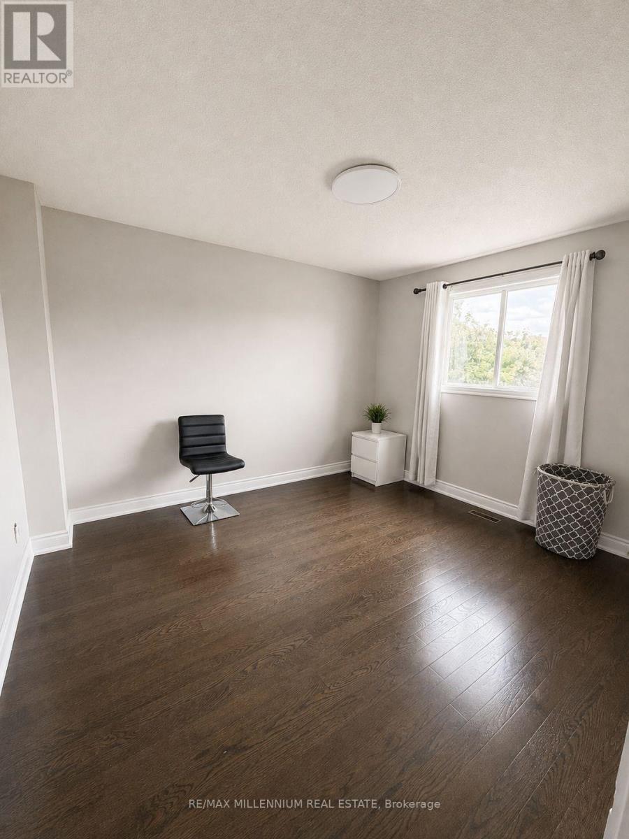 90 Whitehaven Drive, Brampton, Ontario  L6Z 2R8 - Photo 18 - W13663758
