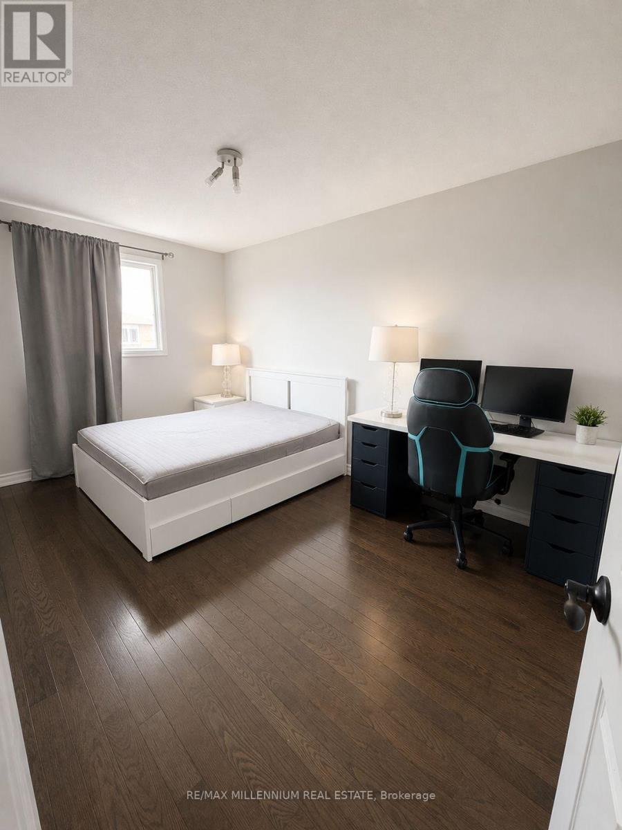 90 Whitehaven Drive, Brampton, Ontario  L6Z 2R8 - Photo 19 - W13663758