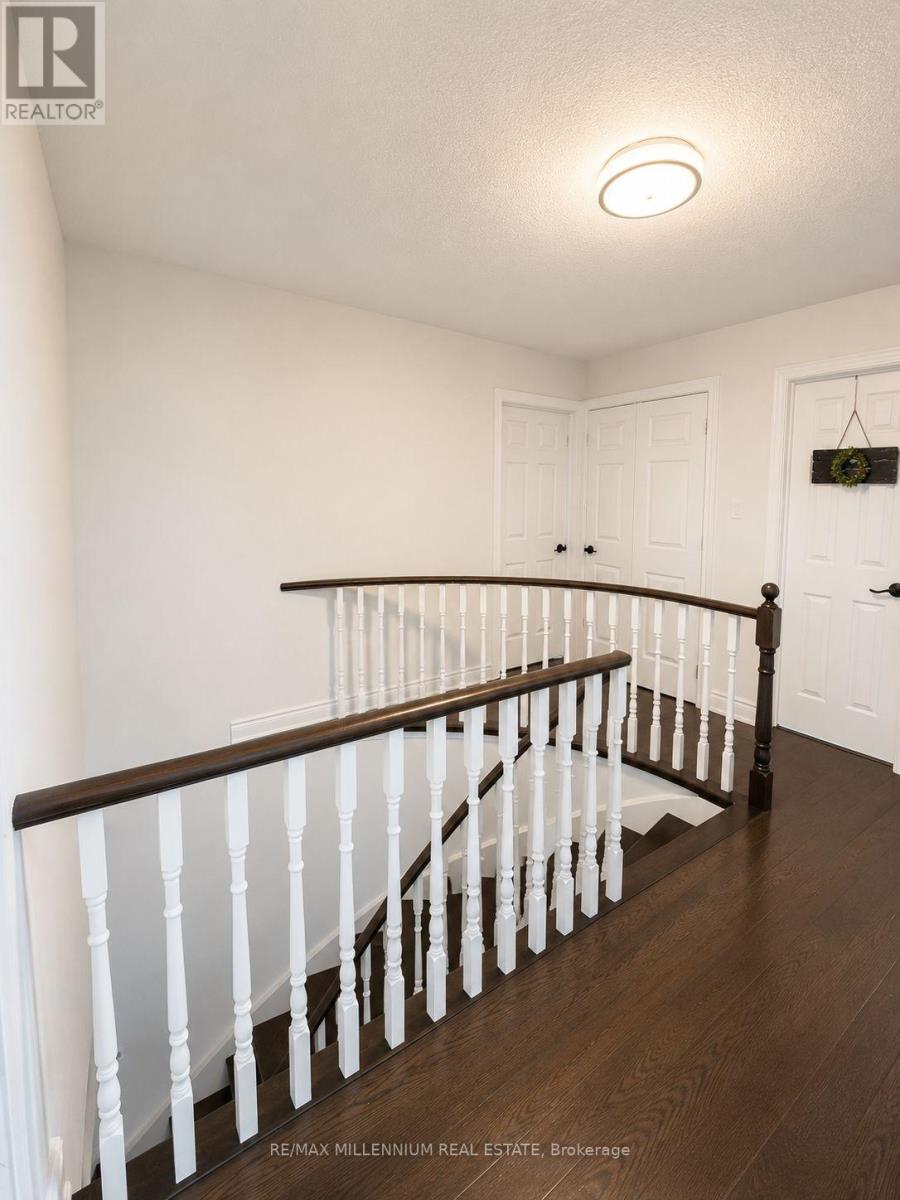 90 Whitehaven Drive, Brampton, Ontario  L6Z 2R8 - Photo 22 - W13663758