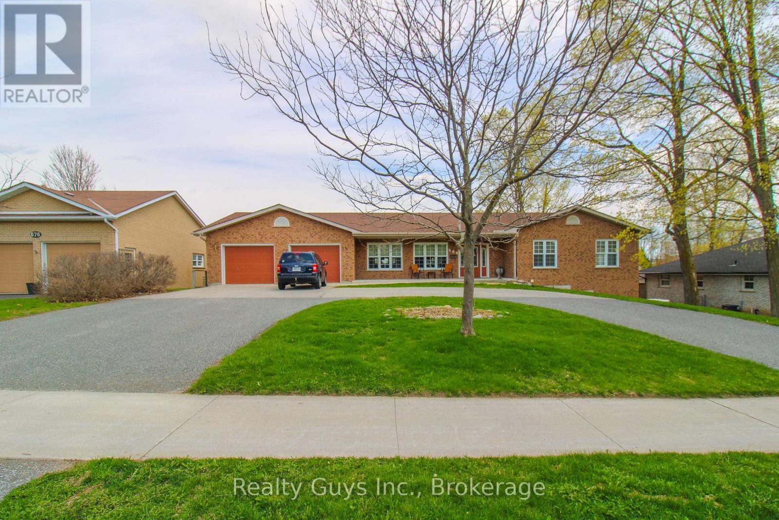 668 BREALEY DRIVE, Peterborough, Ontario