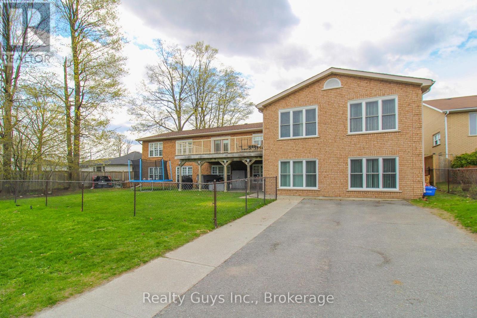 668 Brealey Drive, Peterborough, Ontario  K9K 2M7 - Photo 3 - X13692886