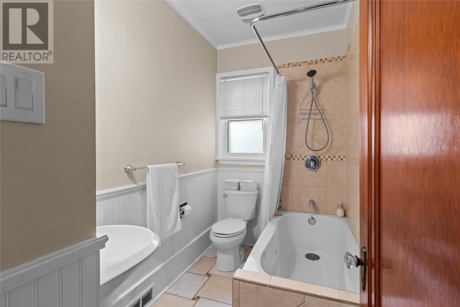 38 Forest Road, St. John's, Newfoundland & Labrador  A1C 2C1 - Photo 17 - 1302102