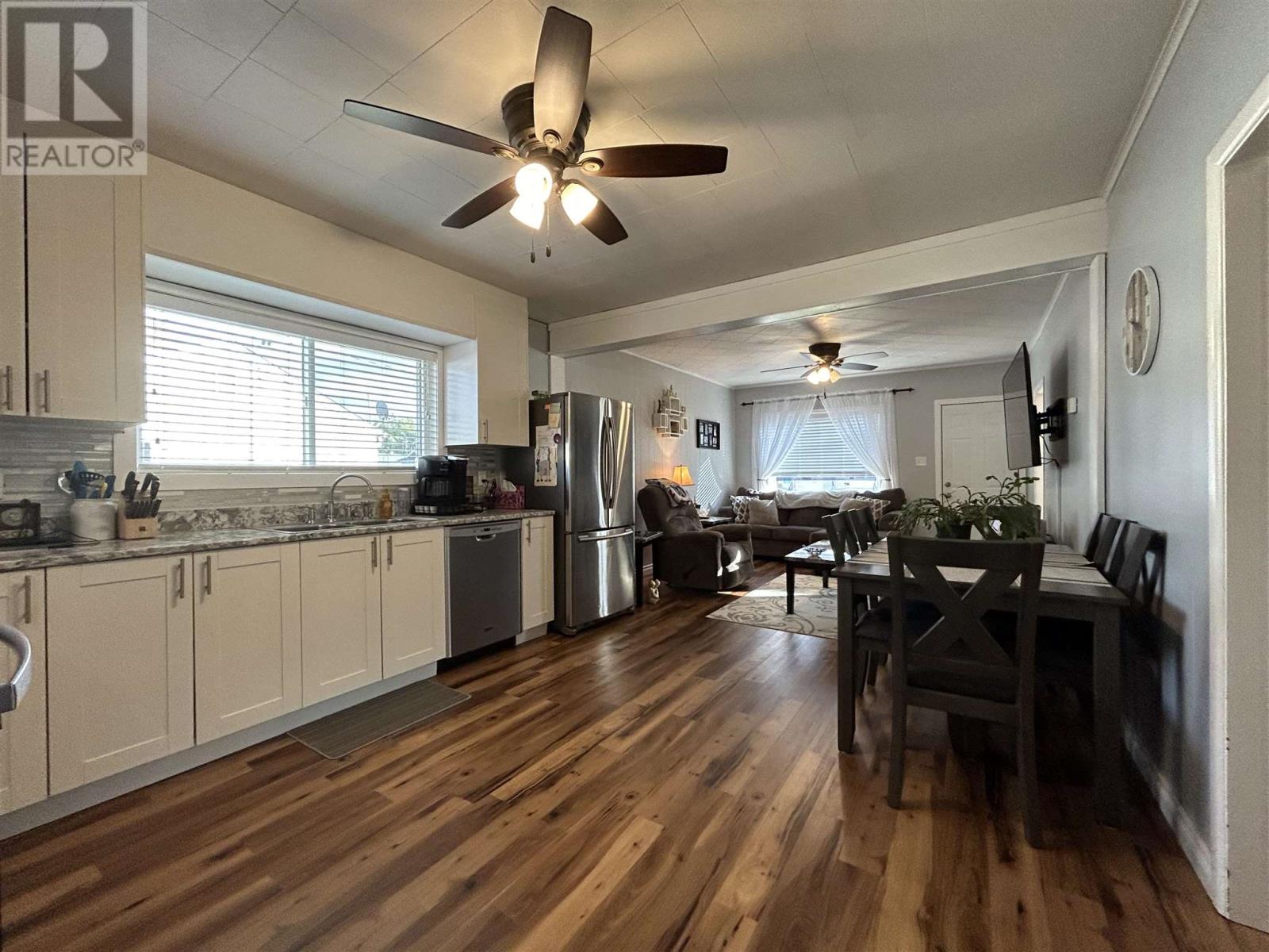 628 Second St E, Fort Frances, Ontario  P9A 1N5 - Photo 2 - TB2602419