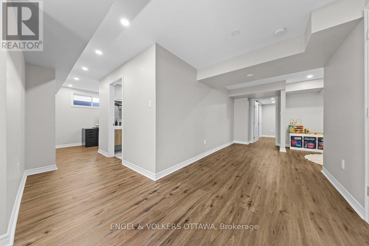 1869 Montmere Avenue E, Ottawa, Ontario  K4A 0L7 - Photo 32 - X13692818