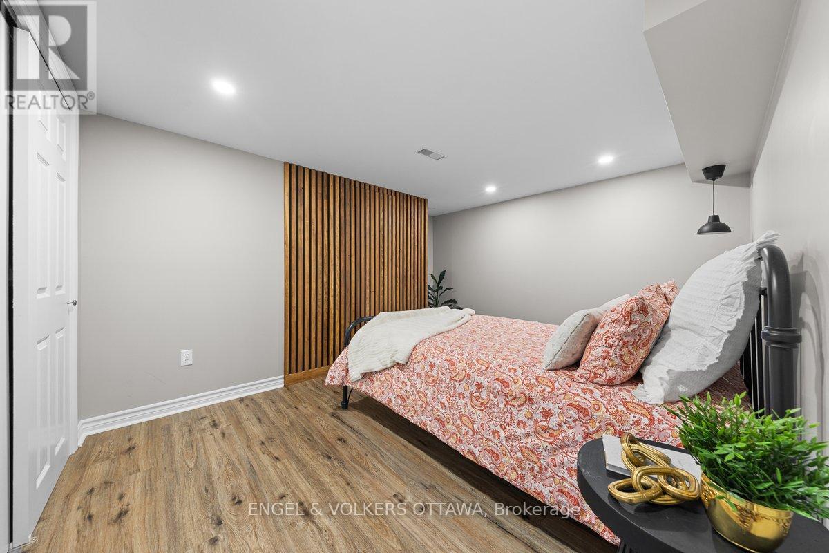 1869 Montmere Avenue E, Ottawa, Ontario  K4A 0L7 - Photo 36 - X13692818