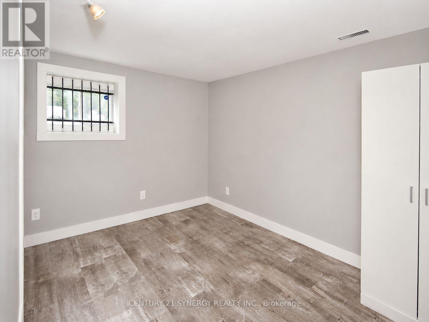 B - 404 Dieppe Street, Ottawa, Ontario  K1L 6V4 - Photo 10 - X13693000