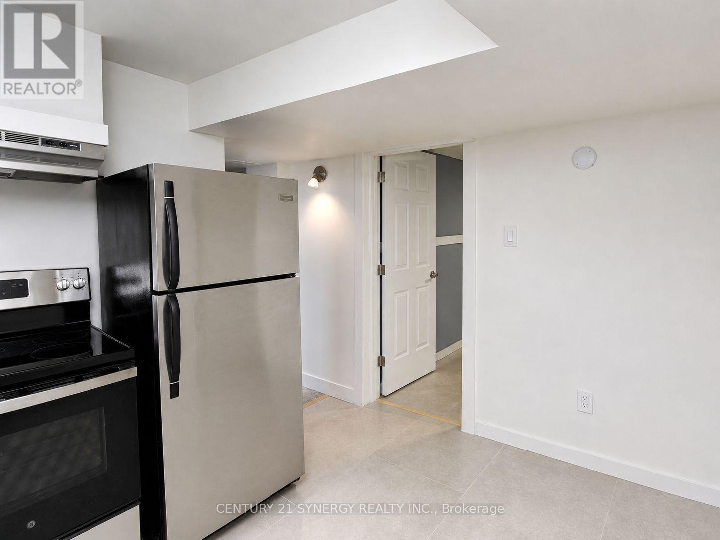 B - 404 Dieppe Street, Ottawa, Ontario  K1L 6V4 - Photo 7 - X13693000