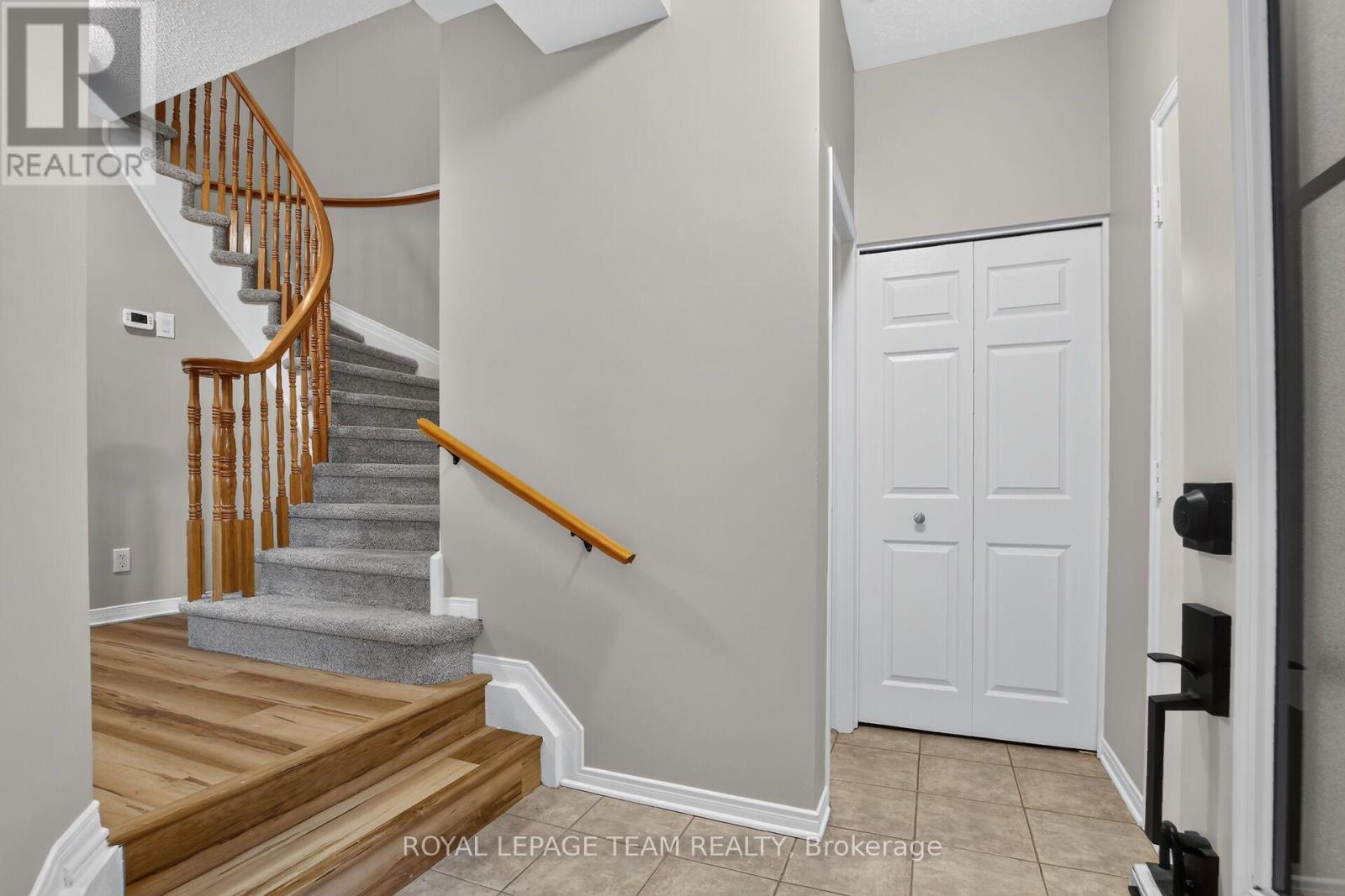 28 Cohen Avenue, Ottawa, Ontario  K2L 4E9 - Photo 5 - X13693010