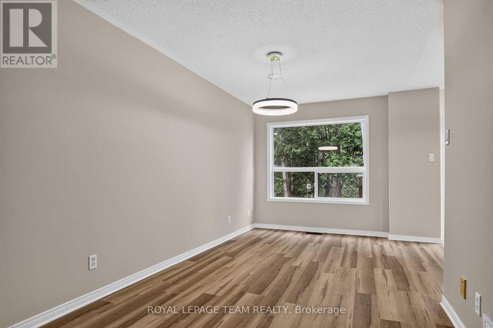 28 Cohen Avenue, Ottawa, Ontario  K2L 4E9 - Photo 8 - X13693010