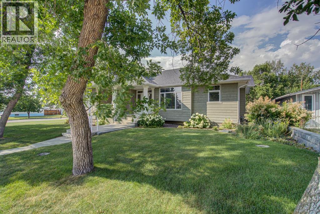 224 52 Avenue W, Claresholm, Alberta  T0L 0T0 - Photo 2 - A2308640