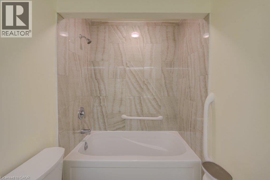 52 Blue Springs Drive Unit# 32, Waterloo, Ontario  N2J 4M4 - Photo 18 - 40852641