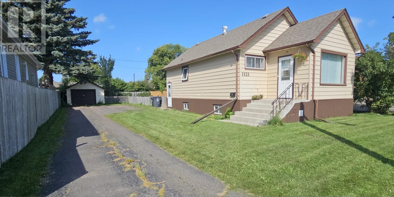 1121 Centre Ave, Thunder Bay, Ontario  P7E 2X6 - Photo 31 - TB2602429