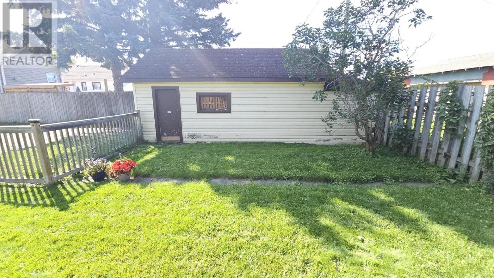 1121 Centre Ave, Thunder Bay, Ontario  P7E 2X6 - Photo 33 - TB2602429