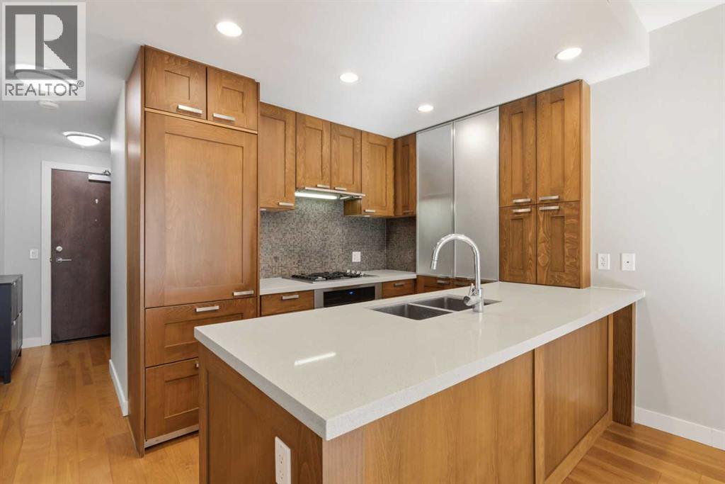 521, 222 Riverfront Avenue SW, Calgary, Alberta  T2P 0X2 - Photo 6 - A2338403