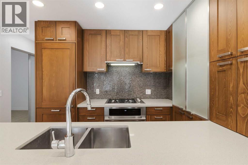 521, 222 Riverfront Avenue SW, Calgary, Alberta  T2P 0X2 - Photo 7 - A2338403