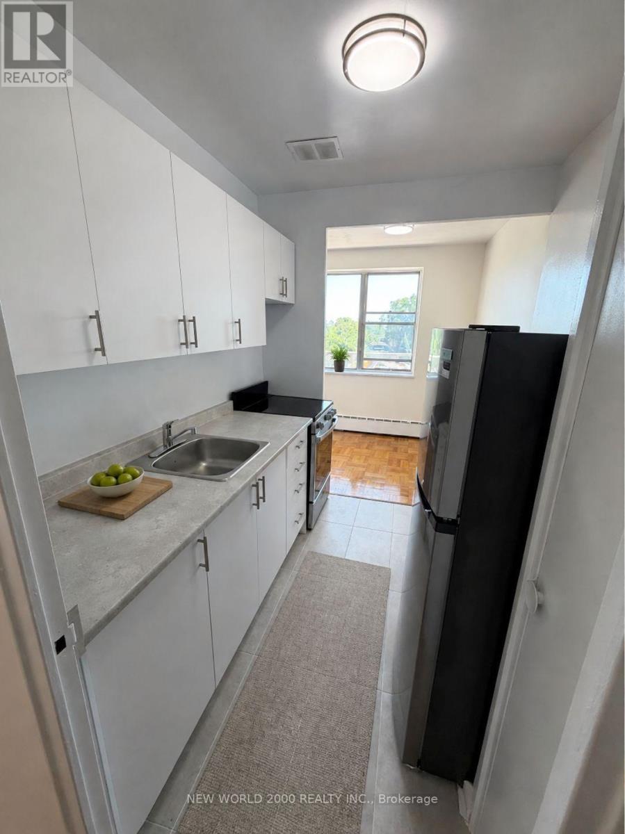 604 - 1220 Bayview Avenue, Toronto, Ontario  M4G 2Z7 - Photo 3 - C13692842