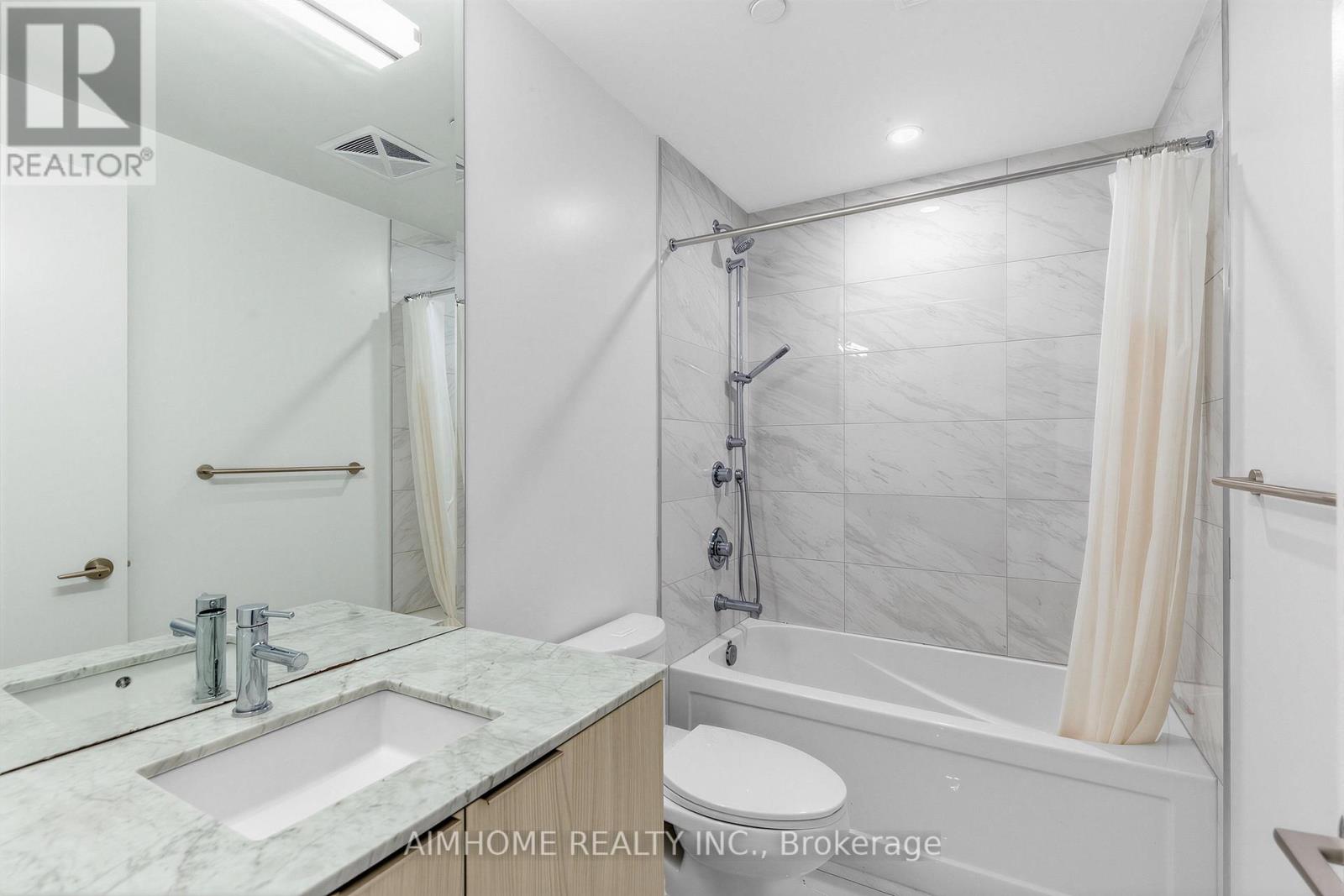 409 - 15 Queens Quay E, Toronto, Ontario M5E 0C5 - Photo 14 - C13692858