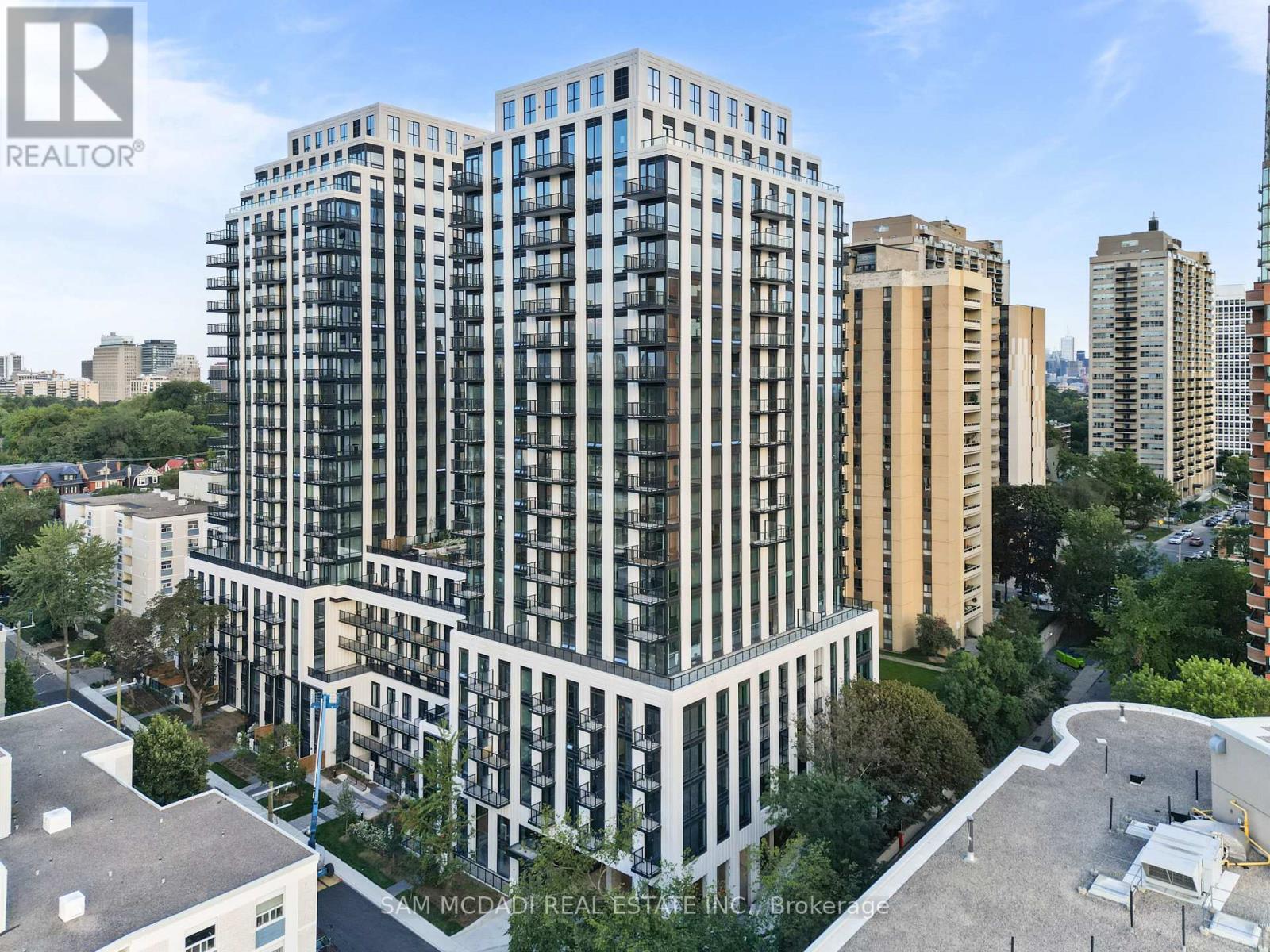 1122 - 89 MONTCLAIR AVENUE, Toronto, Ontario