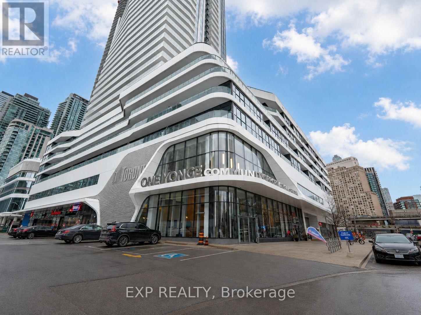 5205 - 28 Freeland Street, Toronto, Ontario  M5E 1L7 - Photo 3 - C13692874