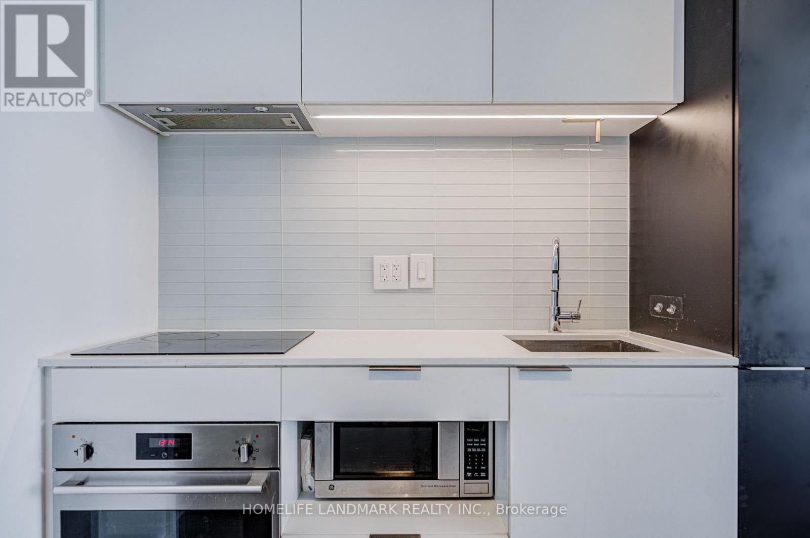 601 - 33 Helendale Avenue, Toronto, Ontario  M4R 0A4 - Photo 10 - C13692976