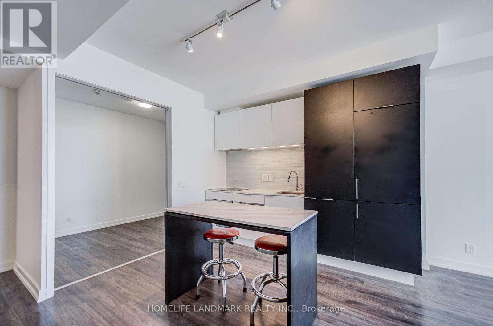 601 - 33 Helendale Avenue, Toronto, Ontario  M4R 0A4 - Photo 11 - C13692976