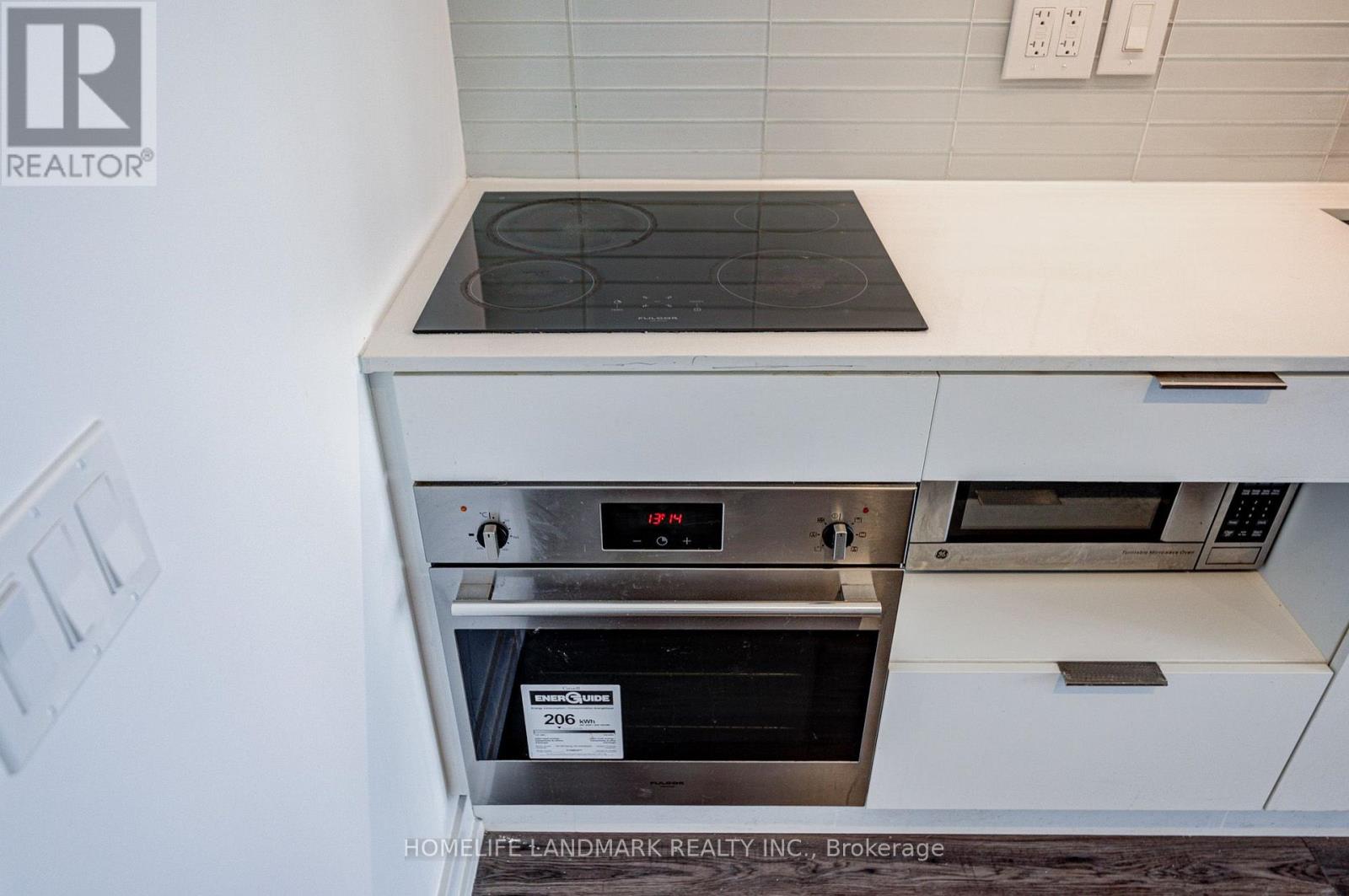 601 - 33 Helendale Avenue, Toronto, Ontario  M4R 0A4 - Photo 12 - C13692976