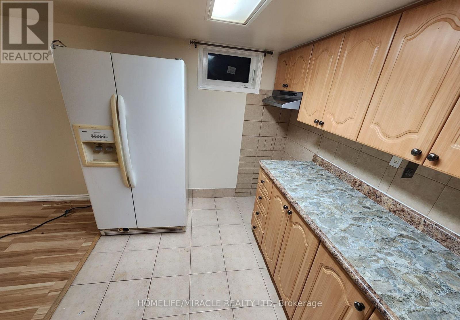 Lower - 45 Huntington Avenue, Toronto, Ontario  M1K 4K9 - Photo 8 - E13692828