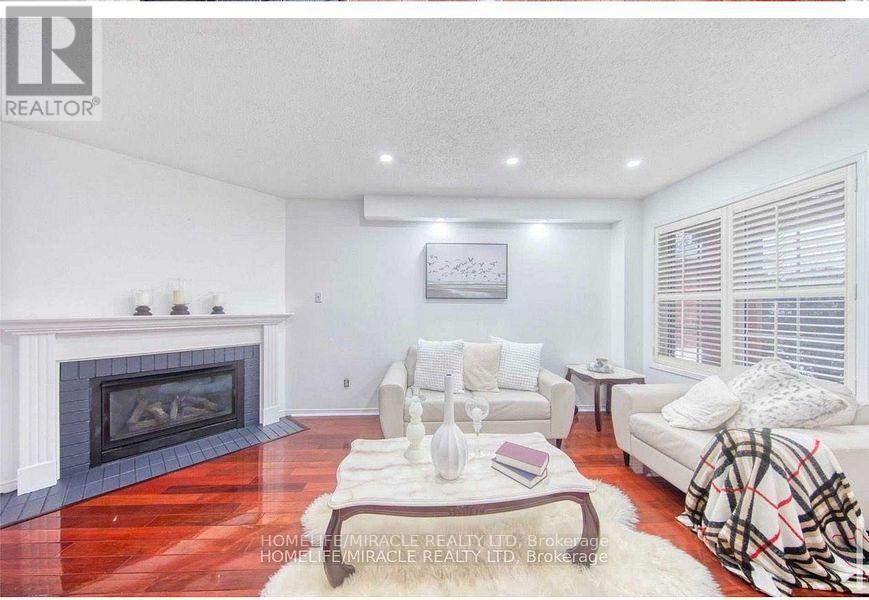 Main Floor - 6 Adams Park Gate, Toronto, Ontario  M1C 5A1 - Photo 12 - E13692878