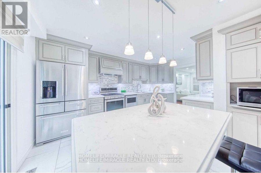 Main Floor - 6 Adams Park Gate, Toronto, Ontario  M1C 5A1 - Photo 13 - E13692878