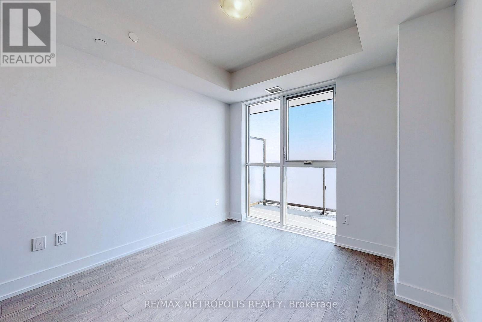 2215 - 2550 Simcoe Street N, Oshawa, Ontario  L1L 0R5 - Photo 10 - E13692954