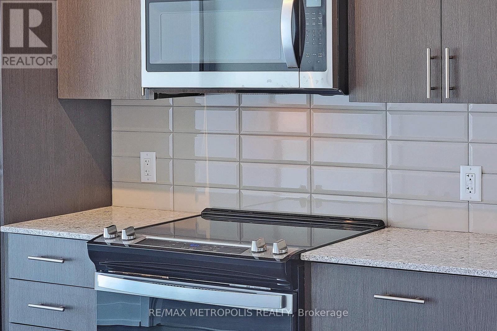 2215 - 2550 Simcoe Street N, Oshawa, Ontario  L1L 0R5 - Photo 15 - E13692954