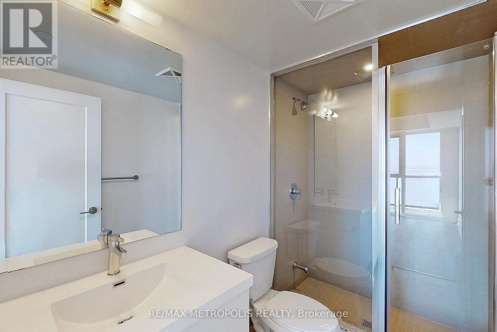 2215 - 2550 Simcoe Street N, Oshawa, Ontario  L1L 0R5 - Photo 7 - E13692954