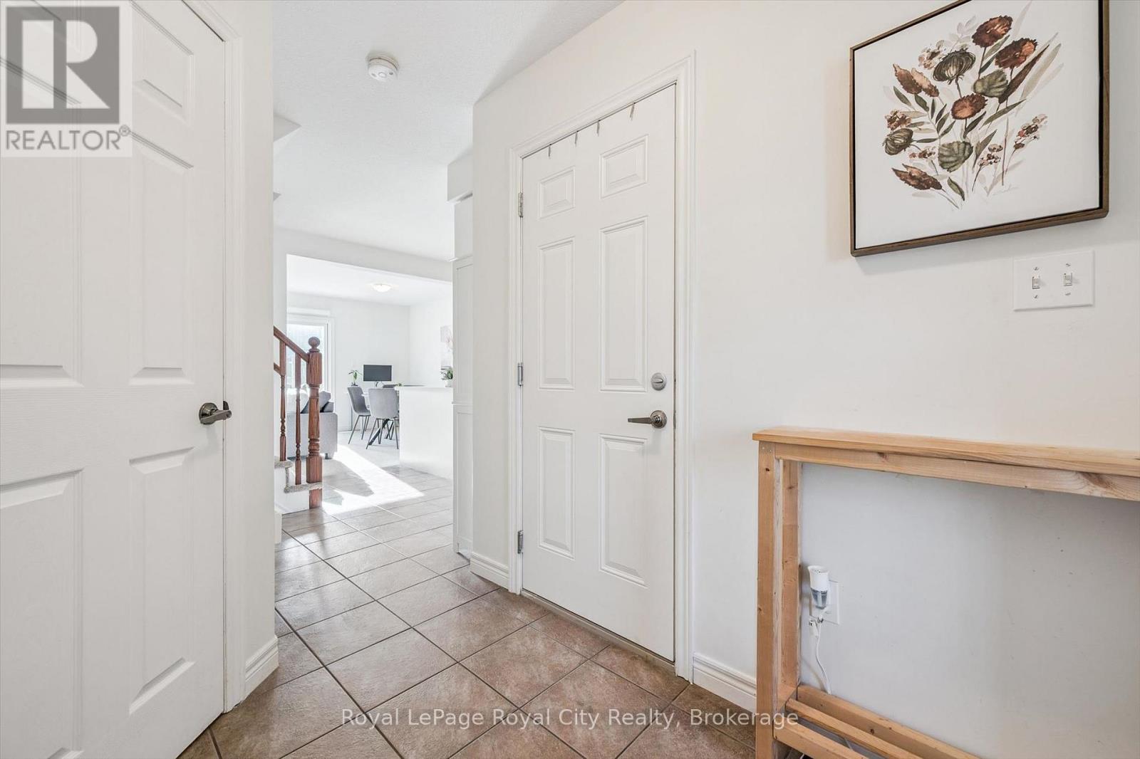 6 - 361 Arkell Road, Guelph, Ontario  N1L 1E5 - Photo 2 - X13692838