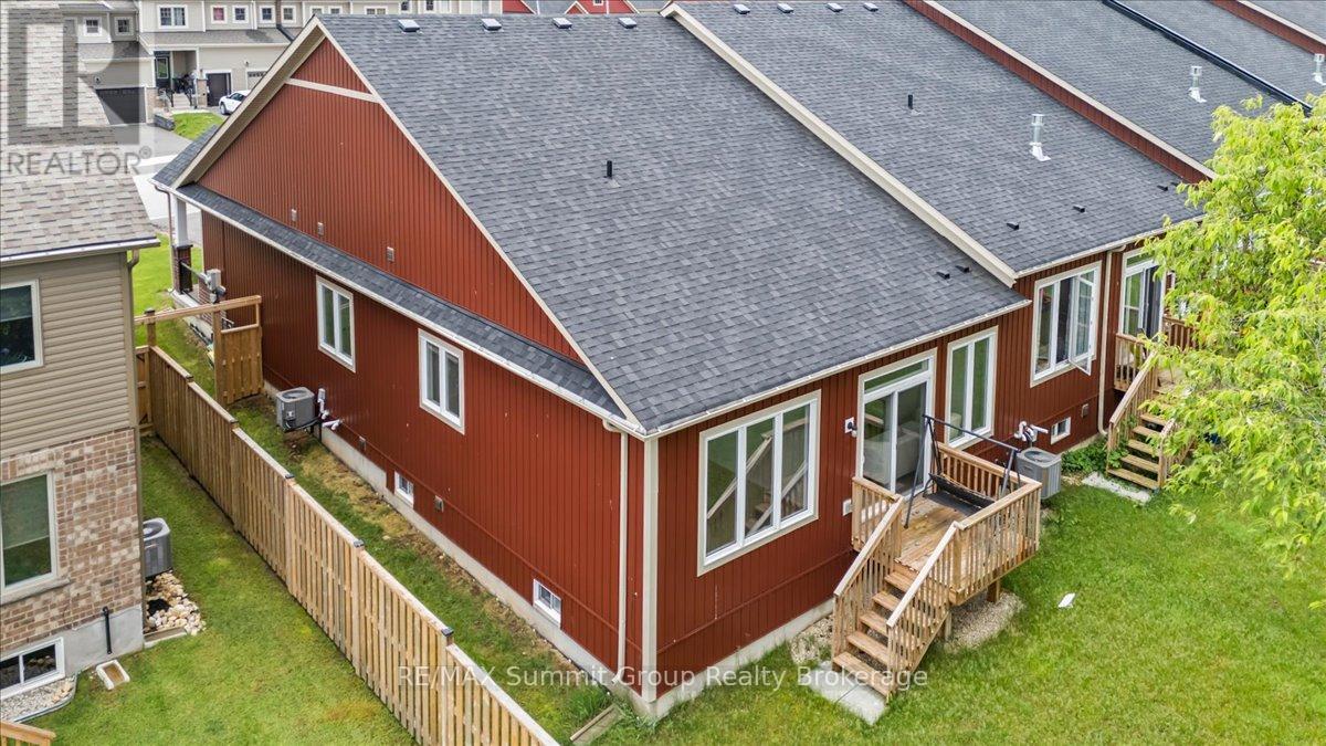 118 Stonebrook Way, Grey Highlands, Ontario  N0C 1H0 - Photo 2 - X13692972