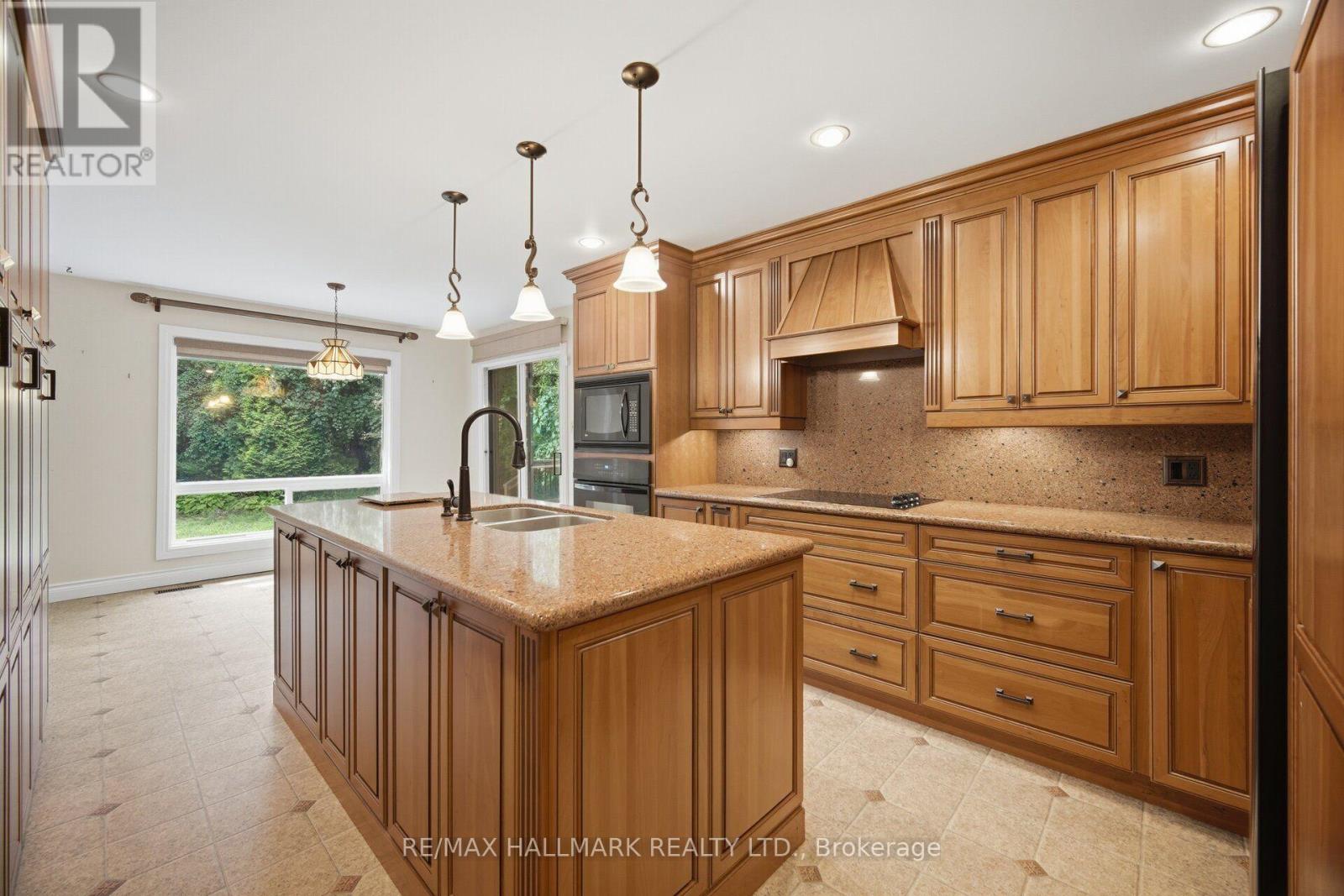 10 Hiram Road, Richmond Hill, Ontario  L4C 9G1 - Photo 11 - N13692810