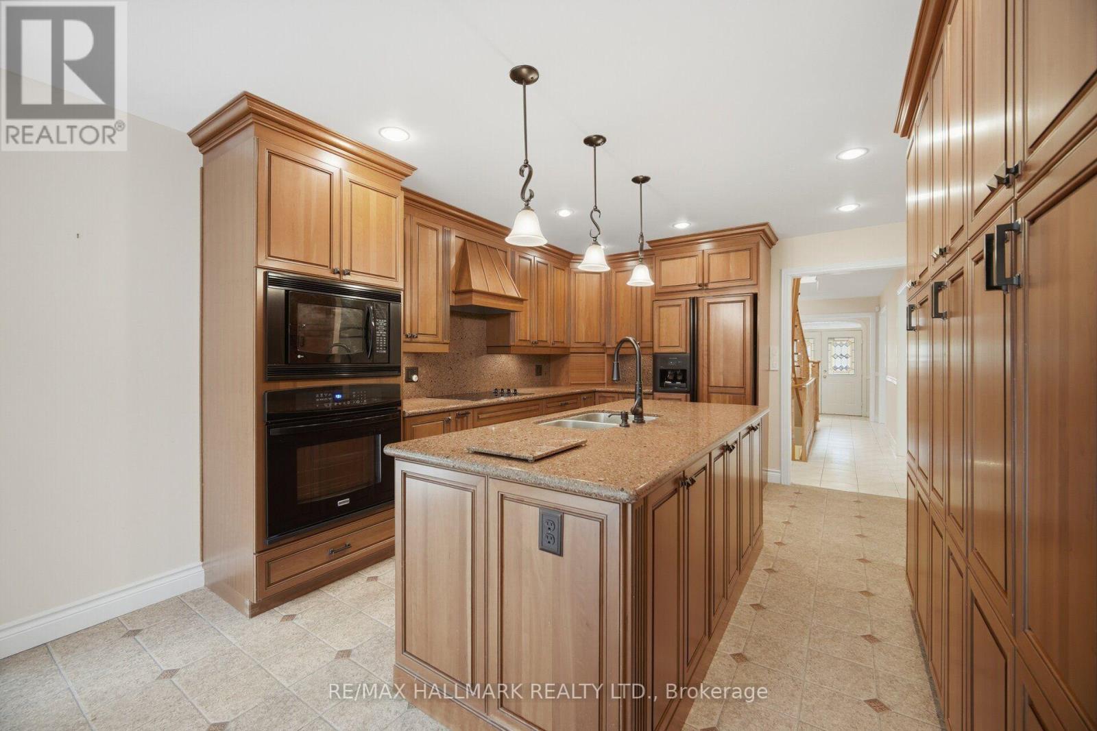 10 Hiram Road, Richmond Hill, Ontario  L4C 9G1 - Photo 12 - N13692810