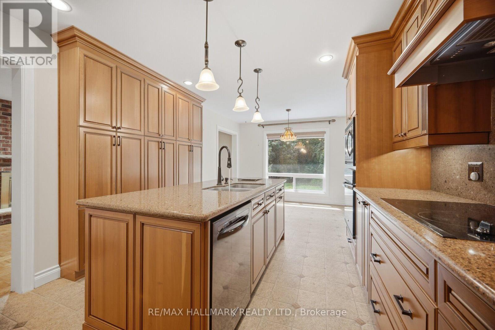 10 Hiram Road, Richmond Hill, Ontario  L4C 9G1 - Photo 13 - N13692810