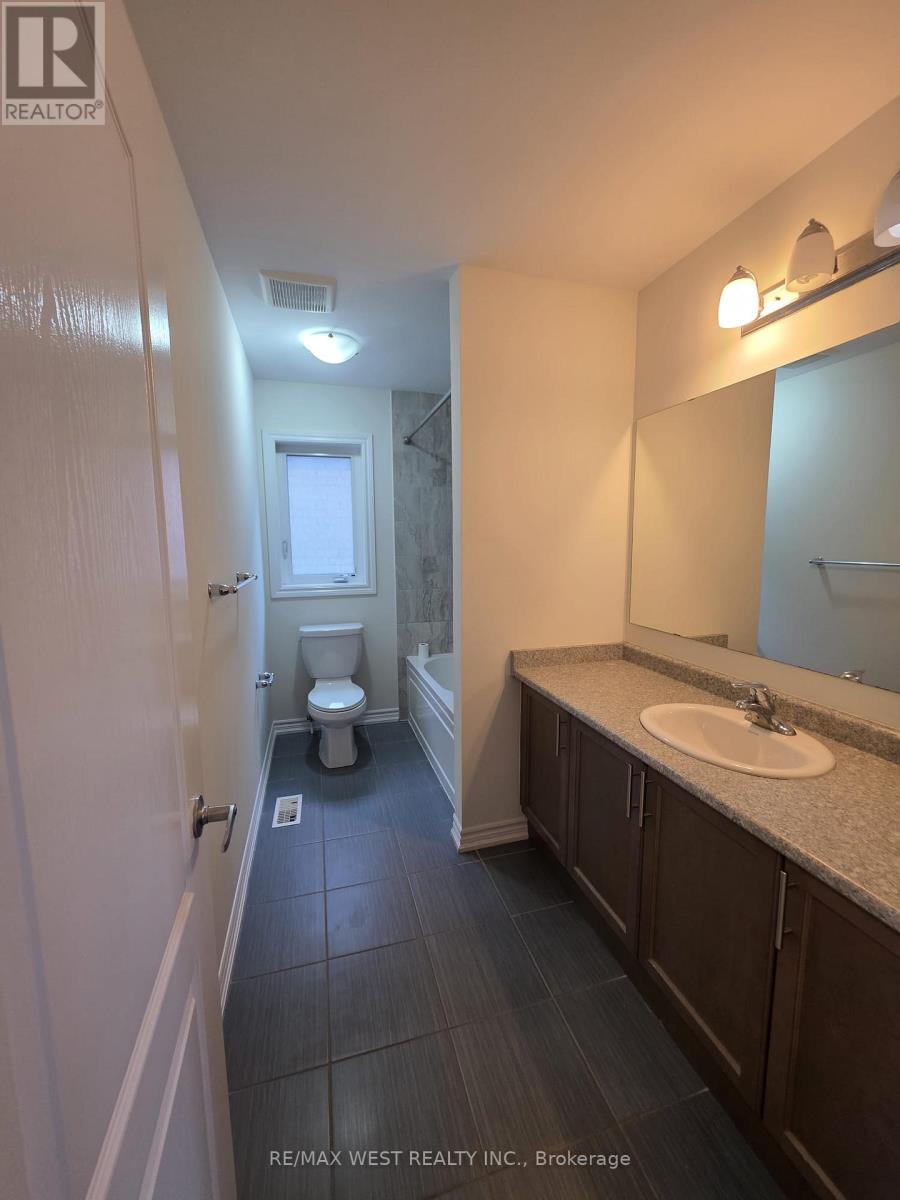 (Main) - 11 Chessington Avenue, East Gwillimbury, Ontario  L9N 0R5 - Photo 14 - N13692944